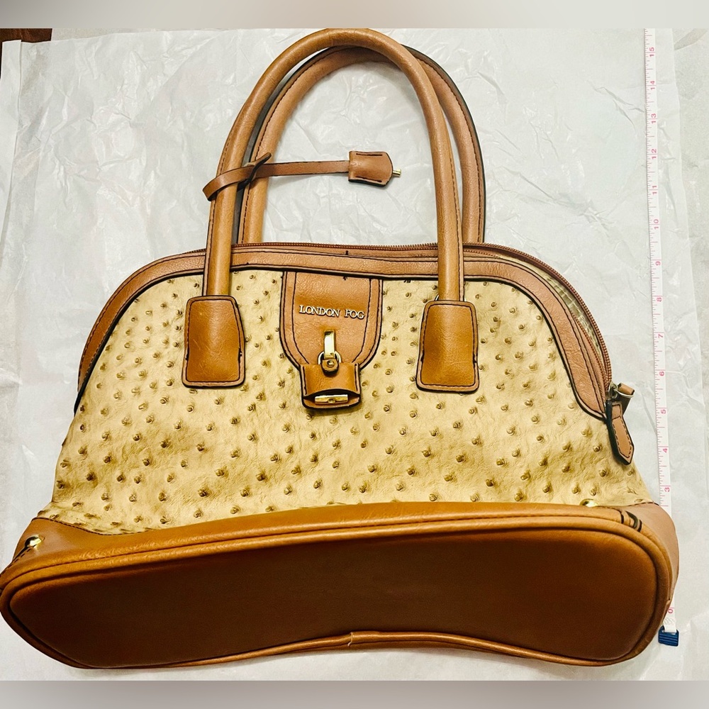 London Fog Tan and Brown Purse